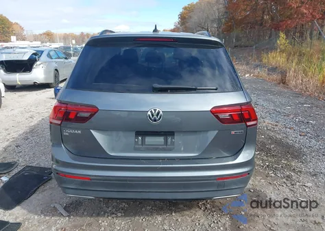 2019 Volkswagen Tiguan 2.0T Se/2.0T Sel/2.0T Sel R-Line/2.0T Sel R-Line Black из США, поврежденный, VIN 3VV2B7AX9KM196917